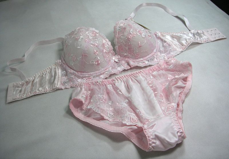 One C Cup Pink Pure Silk Lacy Underwire Thinly Padded Bra Set