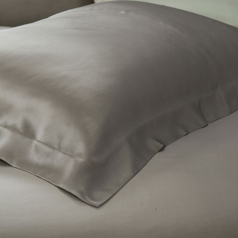 Kahki 19MM silk pillowcase with 2 inches flange for all sides