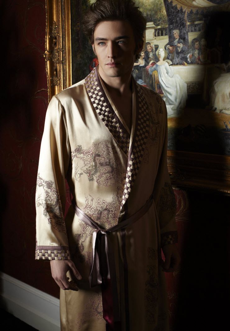 NWT Luxury Pure 19MM Silk Men Sleepwear Embroidered  Kimono Robe 8120