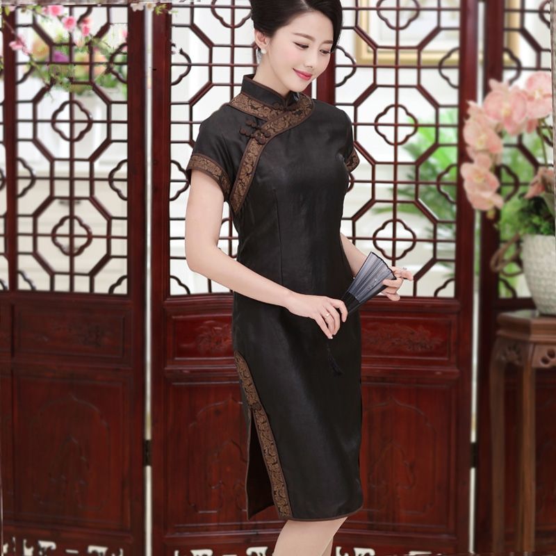 Cambiered Guangdong Silk Chinese Traditional QiPao Stand-up collar Short Sleeves